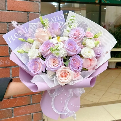 11枝混搭玫瑰花束
